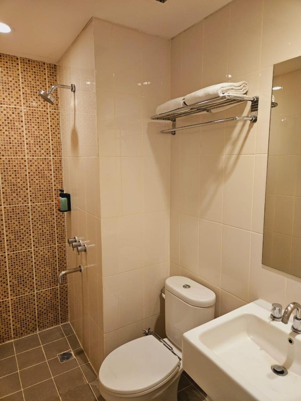 Amaris Hotel Cihampelas Bandung Extérieur photo