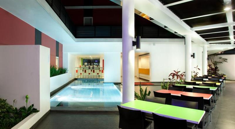 Amaris Hotel Cihampelas Bandung Extérieur photo
